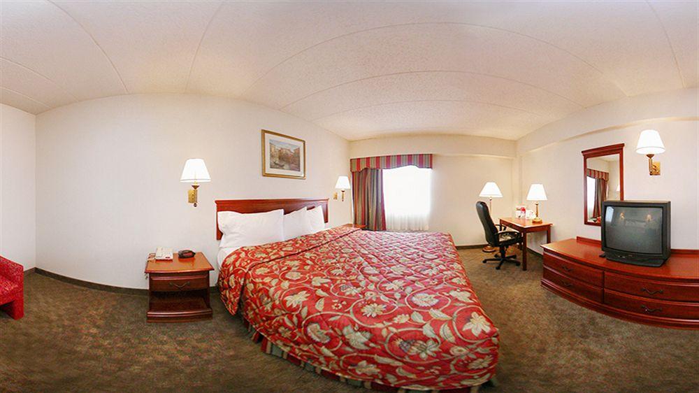 Hotel Ramada By Wyndham East Orange Zewnętrze zdjęcie