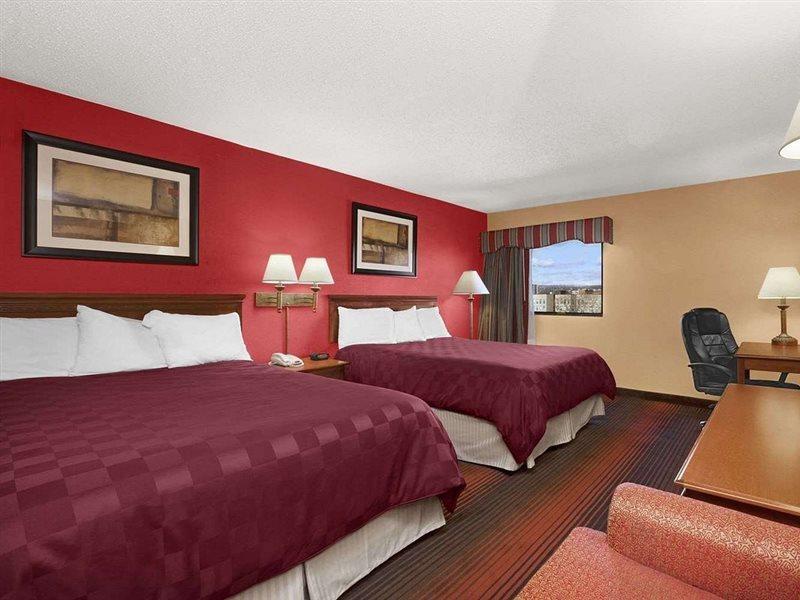 Hotel Ramada By Wyndham East Orange Zewnętrze zdjęcie